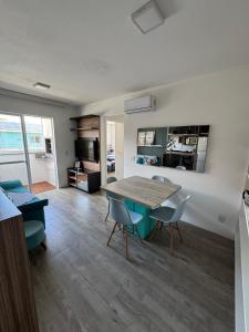 Apartamento 2 quartos com piscina em Canasvieiras