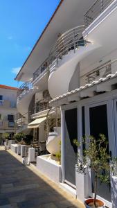 Cocoon Hotel-Beach bar