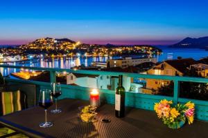 Apartment Radovan - One-Bedroom Apartment with Balcony and Sea View