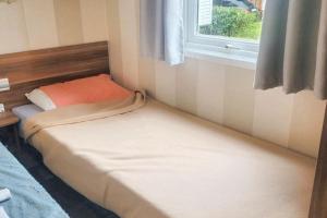 Bungalow charmant à Agde avec piscine partagée
