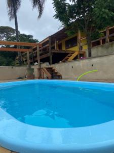 Casa Com Piscina entre as Cachoeiras