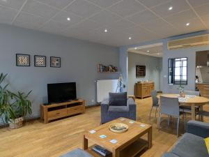 Maisons de vacances Gite 75m² avec WIFI et animaux acceptes a Montmedy - FR-1-585-23 : photos des chambres