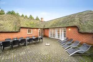 Renovated Thatched Pool House By The North Sea For 16 People, - Husby