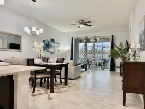 Luxury 2bd 2 bath Condo Home 221