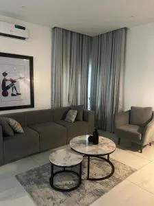 Palm Spring Luxury Apartment - Rumuwaji