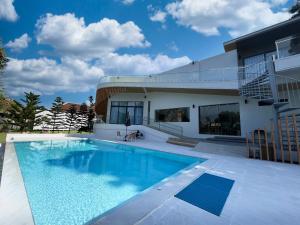 Celine House by Craft Village