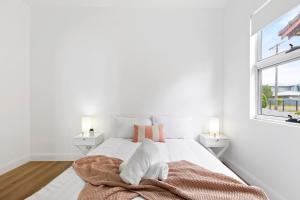 Kushala Lake House - 5 Bed Serenity