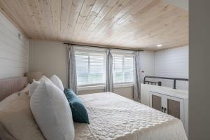 Diamond On The Ridge