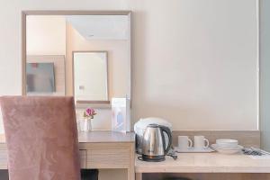 Good Place Studio at Grand Palace Kemayoran Apartment By Travelio