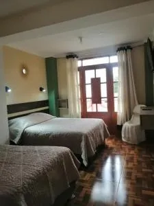 Hotel Incas Suite, con Aguas Termomedicinales - Кахамарка