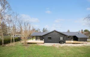 Nice Home In Tisvildeleje With Wifi - 5hvězdičkové hotely ve městě Tisvildeleje