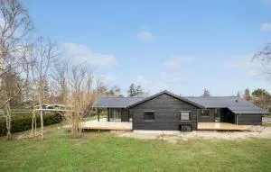 Nice Home In Tisvildeleje With Wifi - Tisvilde