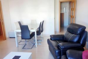 Comfortable Apartment in Almería with Shared Pool - 72 m²