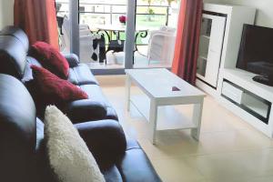 Comfortable Apartment in Almería with Shared Pool - 72 m²