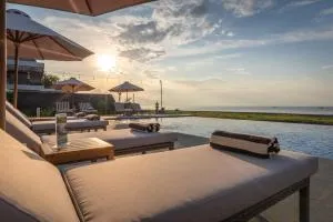 The Manik Kalisada - 乌明亚