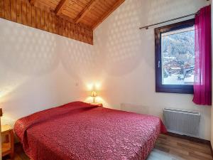 Appartements La Clusaz: Apt pour 8 pers, 2 chambres, parking, wifi, animaux - FR-1-818-26 : photos des chambres