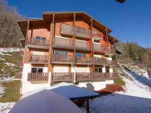 Studio confortable à La Clusaz avec balcon, Wifi et animaux admis - FR-1-818-84