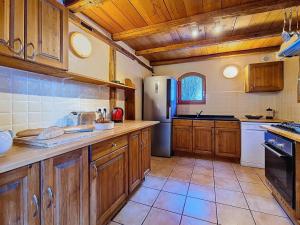 Chalets Chalet luxueux 12 pers, sauna, cheminee et parking a Saint-Martin-de-Belleville - FR-1-344-1226 : photos des chambres