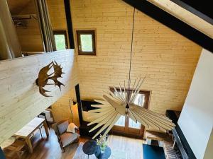 Maisons de vacances Chalet moderne avec cheminee et animaux bienvenus proche de Gerardmer - FR-1-589-778 : photos des chambres