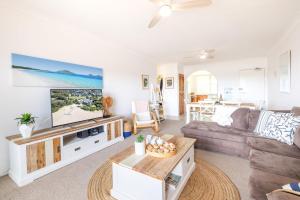 The Dunes 8,38 Marine Dr - complex pool, tennis court and Wi-Fi