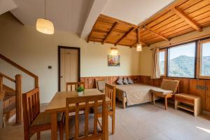 Dream Cottage 5 Pet-Friendly 2BR w mountain view