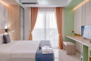 Homey and Comfort Stay Studio Apartment at Anwa Residence By Travelio