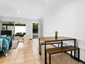 Serene Stay 2br, Sleeps 4, River & Beach Close - Cottesloe