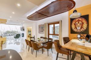 Spacious apartment with pool in the heart of Murcia - 128 m²