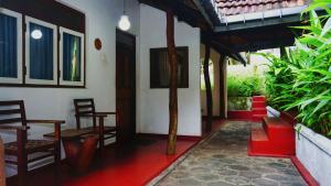Habarana INN