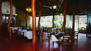 Habarana INN