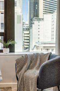 City Suite 1001