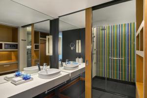 Room #32440424