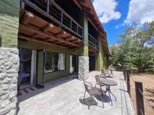 Croc Orvyll's Kruger Lodge - Marloth Park