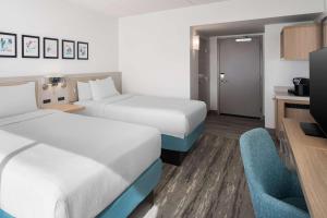 Queen Room with Two Queen Beds room in Hilton Garden Inn Rockaway