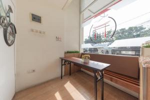 RedDoorz Hostel at Kiara Cozy Kircon Bandung