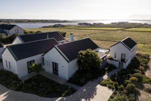 Benguela Cove - Utopia