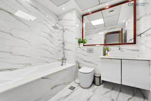 Spacious 3BR Apartment With Maid Room In Heart Of business Bay