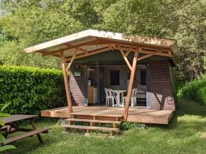 Cabane dans domaine nature avec lac - 布朗托姆