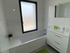 Villas Bassin d -Arcachon House with heated pool : photos des chambres