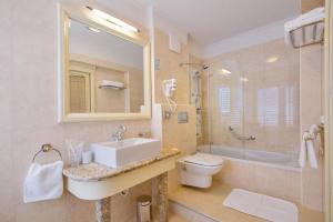 Hotel Sunceva Postelja Brela - Luxury Apartment with Balcony and Panoramic View