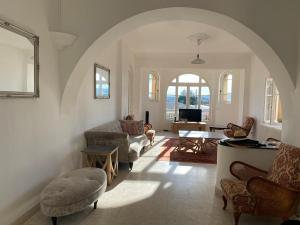 Grande maison et piscine privée