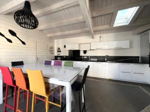 Maisons de vacances RIVAGE Maison spacieuse avec piscine et spa : photos des chambres