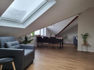 Haus EDDA - Ferienwohnungen mit Garten und Schlossblick