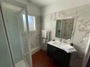 Villas Villa 2 plages avec jacuzzi privee a 600m de la plage : photos des chambres