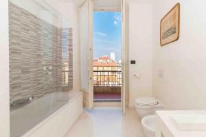 Luxury City Retreat with Breathtaking View