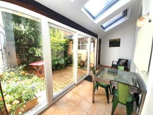 Maisons de vacances Belle Maison centrale 8 pers- patio- wifi : photos des chambres