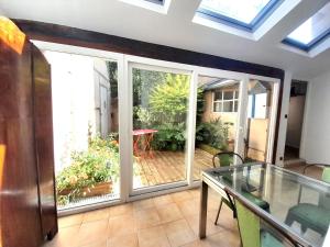 Maisons de vacances Belle Maison centrale 8 pers- patio- wifi : photos des chambres