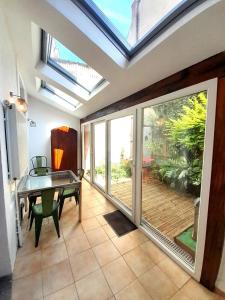 Maisons de vacances Belle Maison centrale 8 pers- patio- wifi : photos des chambres