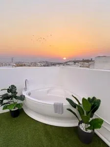 Modern Penthouse with Sea & Valletta view - مسيدا