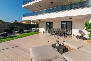 Modern apartment with whirlpool & few steps away from the beach - Borik, Zadar